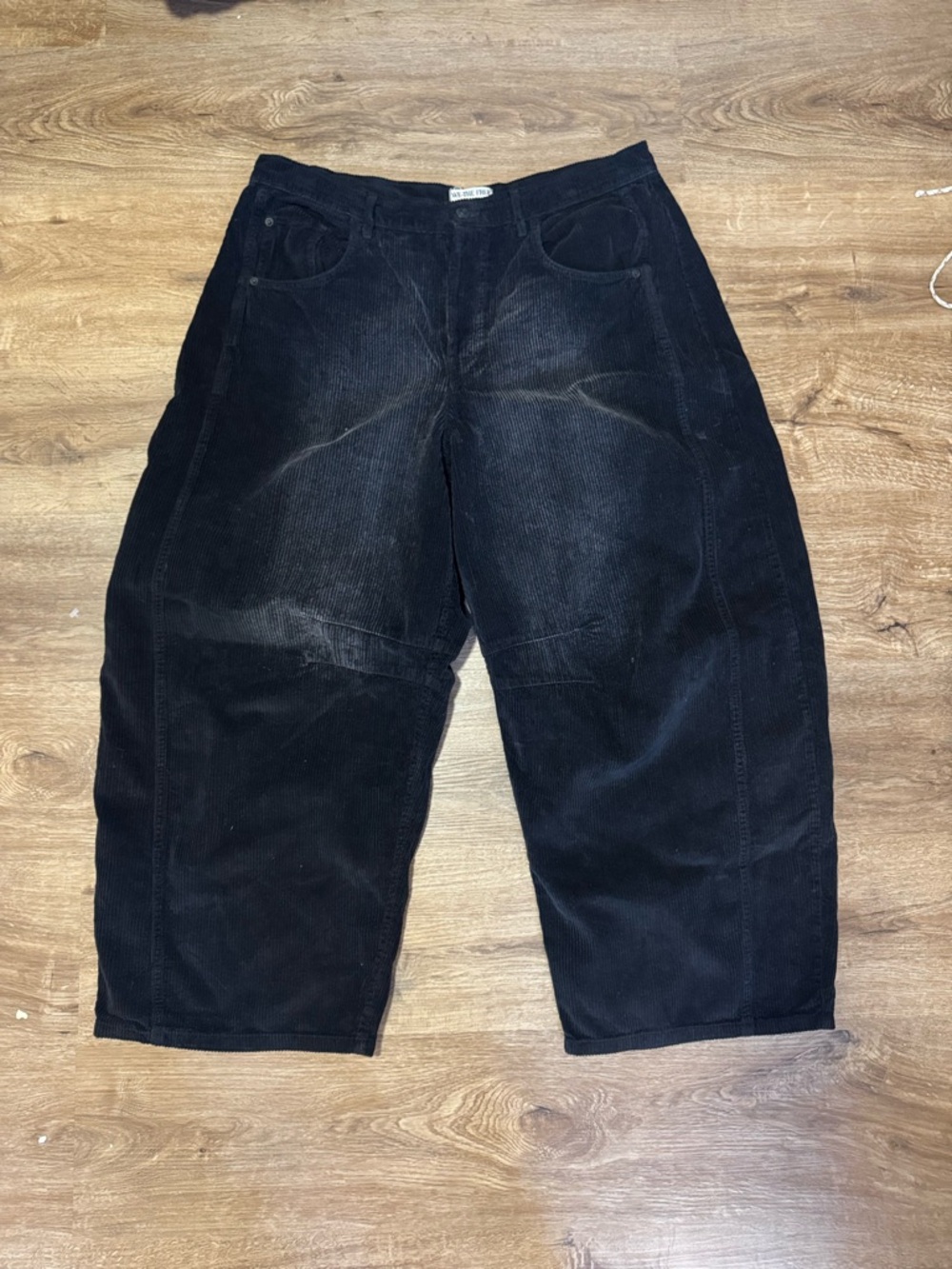 Free People We The Free Good Luck Mid-Rise Cord Black Corduroy Barrel Jeans Sz32 - Picture 3 of 10